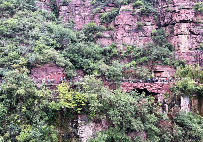 河南最炸裂的峡谷！地球剖开胸膛给你看