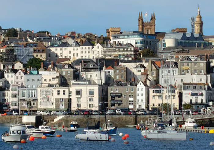 英国根西岛：时光在此搁浅，只为治愈人世