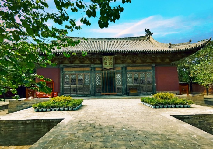 在西双版纳遇见原始的傣族村庄和神秘热