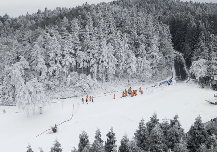 宜春行｜明月山冬日欢乐季，滑最野的雪