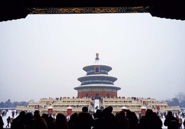 雪落天坛，覆盖蓝瓦琉璃，古代帝王祭天