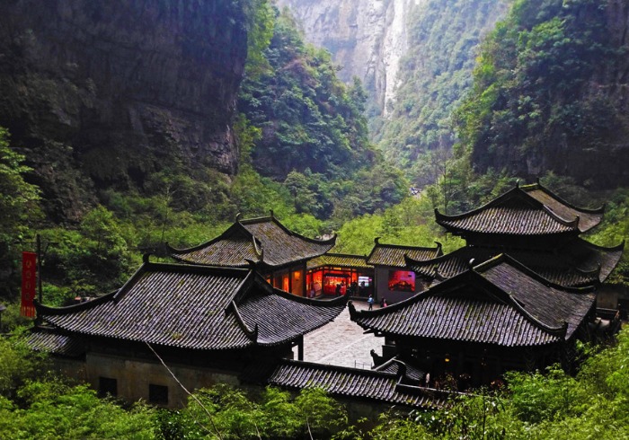重庆这里有一处绝世秘境，深谷建筑长满