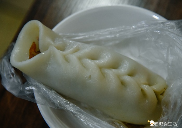 温岭嵌糕：年糕包万物，编上麻花结浇上