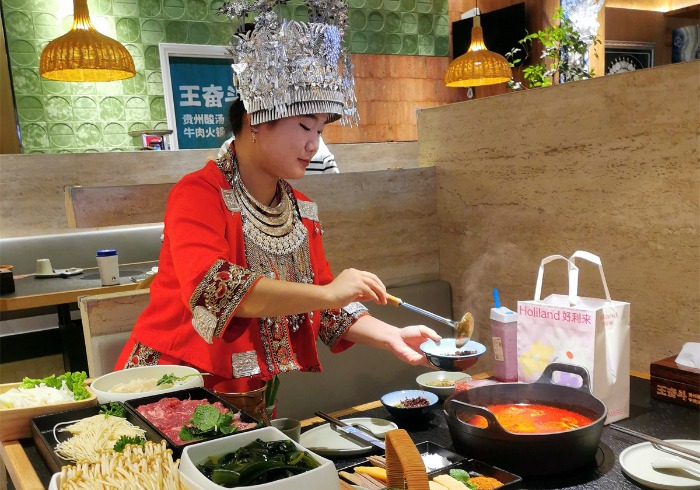 一锅酸汤牛肉，重返西江苗寨的烟火记忆